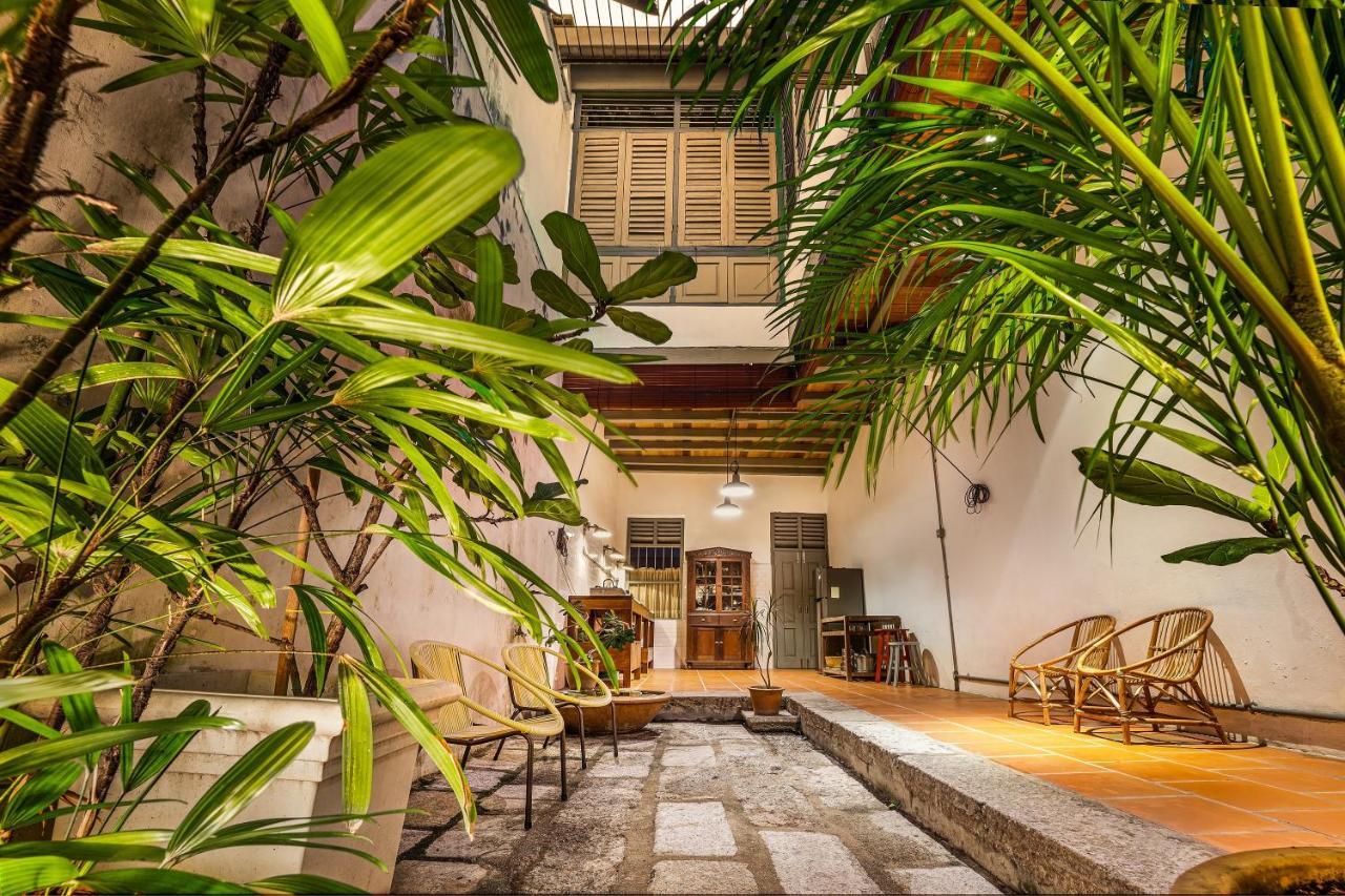 Hotel Cheong Fatt Tze - The Blue Mansion George Town Exterior foto
